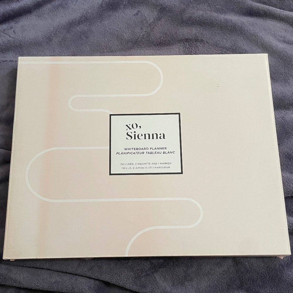 xo, Sienna - Springtime Whiteboard Planner (BNWT / BNIB)